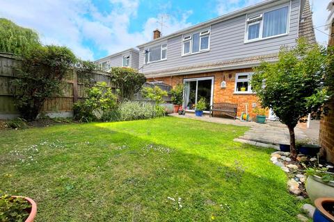 Cedar Drive, Hullbridge, Hockley... 3 bed semi