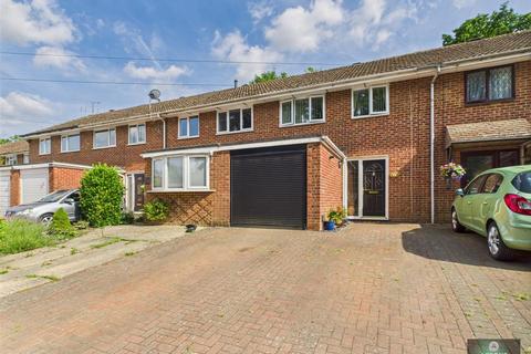 Headley Close, Pound Hill RH10 3 bed terraced house for sale