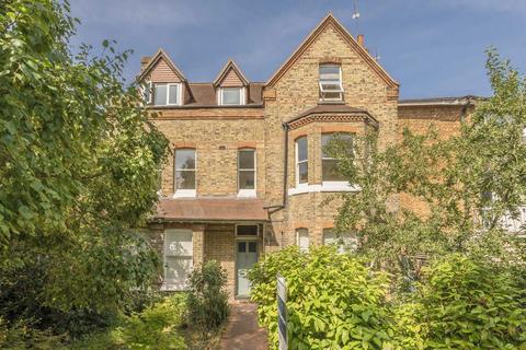 Grange Park, London W5 2 bed flat for sale