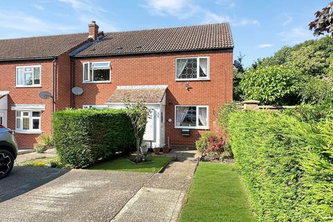 Woolley Close, Huntingdon PE28 2 bed end of terrace house for sale