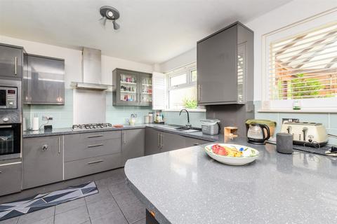 Truro Road, Gravesend DA12 5 bed terraced house for sale