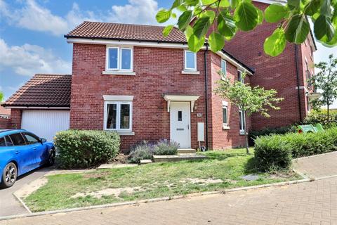 Falcon Crescent, Costessey NR8 3 bed end of terrace house for sale
