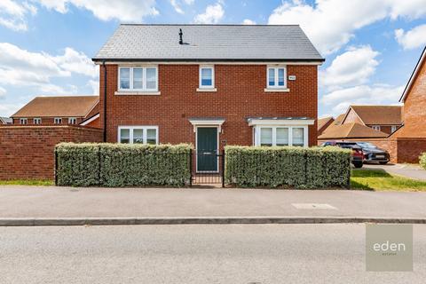 Village Road, Wouldham, ME1 3 bed detached house for sale