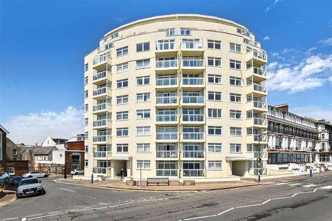 Royal Parade, Eastbourne 2 bed flat for sale