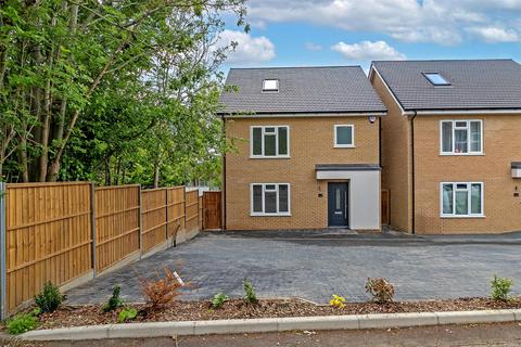 Birchmead Close, New Greens, St. Albans 4 bed detached house for sale