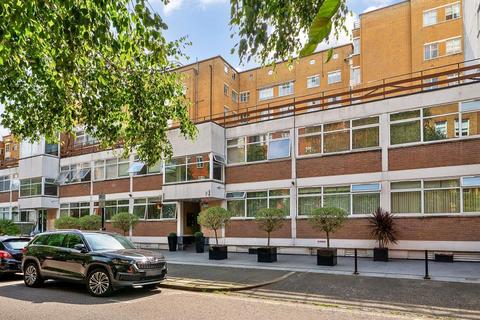 Tower Court,  St Johns Wood,  NW8 3 bed flat for sale