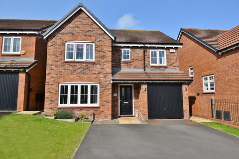 Bloxham Way, Radford Semele 3 bed detached house for sale