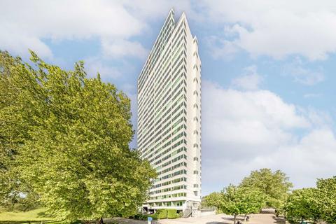 George Beard Road, London SE8 3 bed flat for sale