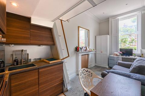 Queens Gate, South Kensington... Studio for sale