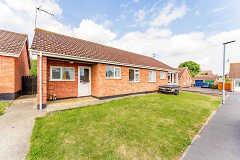 2 bedroom semi-detached bungalow for sale