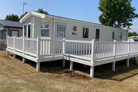 Mersea Island Holiday Park 3 bed park home for sale