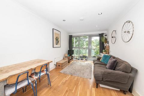 Cawnpore Street, Crystal Palace... 2 bed flat for sale