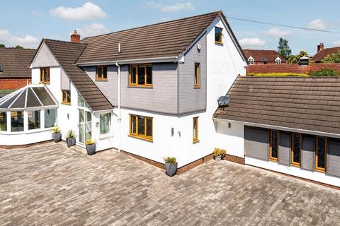 Old Pinn Lane, Pinhoe, Exeter 4 bed detached house for sale