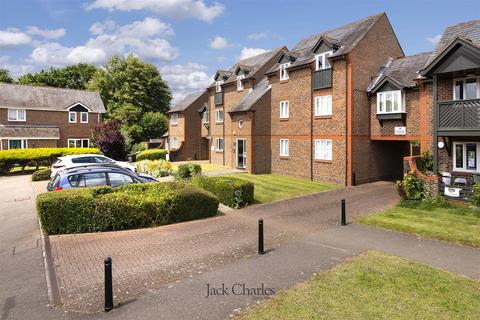 Douglas Road, Tonbridge 1 bed apartment for sale