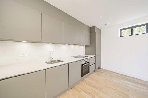 Lillium Mews, Wimbledon SW19 1 bed flat for sale