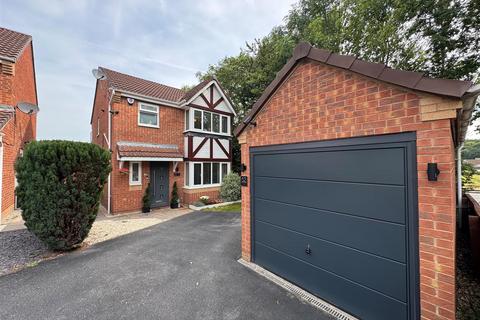 Blenheim Rise, Worksop S81 3 bed detached house for sale