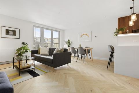 Vizion 7, London  N7