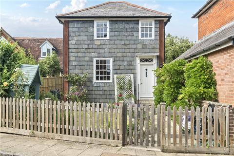 Portersbridge Street, Romsey, Hampshire 3 bed detached house for sale