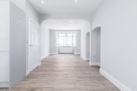 Clive Road, Enfield 3 bed terraced house for sale