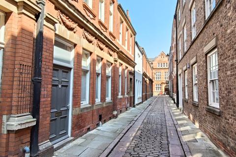 Bishop Lane, Hull HU1 2 bed flat for sale
