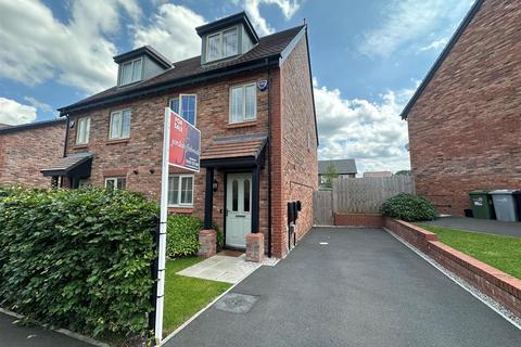 3 bedroom semi-detached house for sale