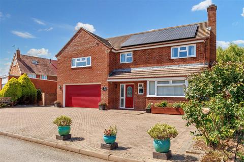 Wickham Close, Evesham WR11 4 bed detached house for sale
