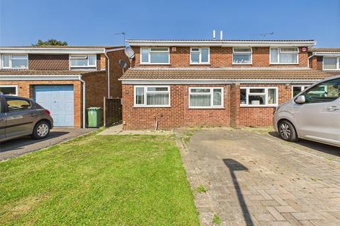 Ashcroft Close, St. Leonards Park... 3 bed semi