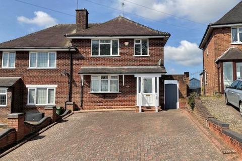 Shenstone Avenue, Stourbridge DY8 3 bed semi