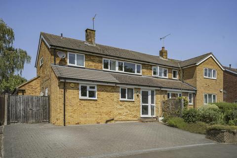 Sandpit Lane, St Albans, AL4 4 bed semi