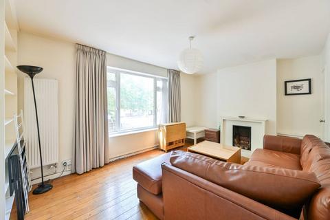 St Saviours Estate, London Bridge... 2 bed flat for sale