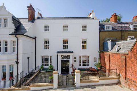 High Street, Harrow on the Hill... 4 bed maisonette for sale