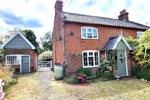 Back Road, Wenhaston 3 bed cottage for sale