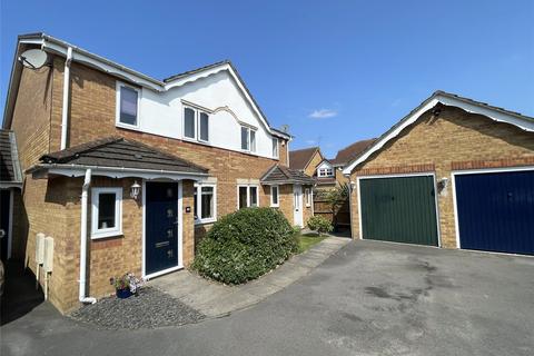 Skelton Fields, Warfield, Bracknell... 3 bed semi