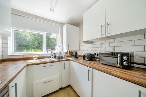 Shardeloes Road, New Cross, London, SE14 2 bed flat for sale