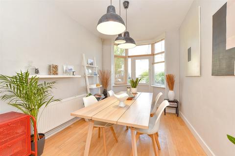 Jubilee Road, Southsea PO4 3 bed terraced house for sale