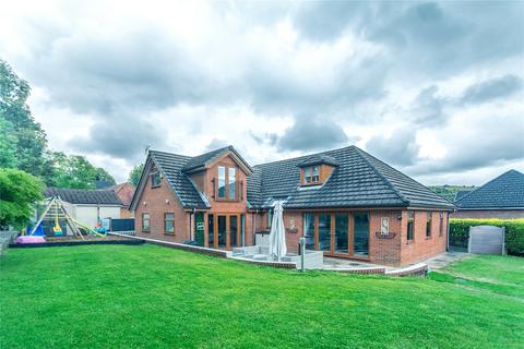 Marsham Close, Saddleworth OL4 4 bed detached house for sale