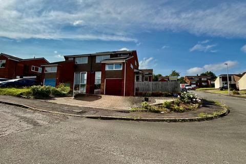 The Brendons, Tiverton EX16 4 bed semi