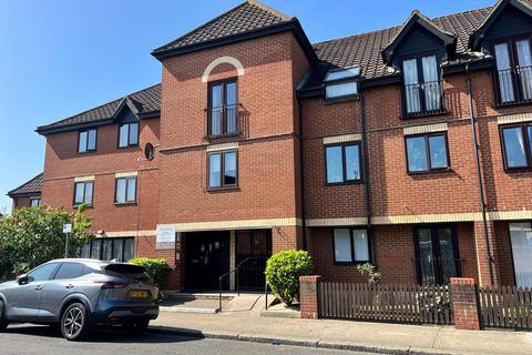 Golding Court, Ilford 1 bed flat for sale