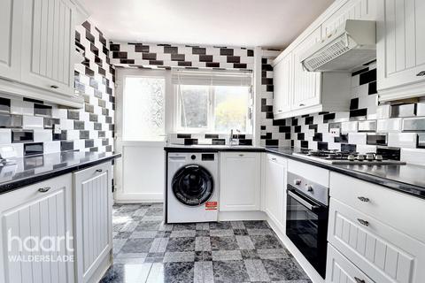 Brenzett Close, Chatham 3 bed detached house for sale