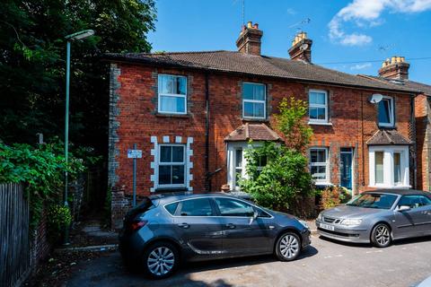 Acacia Road, Guildford, GU1 3 bed end of terrace house for sale