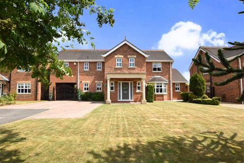 Grange Farm Lane, Humberston DN36 5 bed detached house for sale