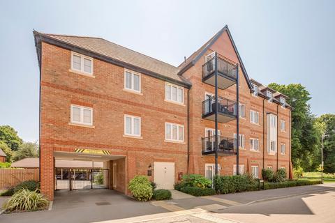 Aspen Road, High Wycombe, HP10 2 bed flat for sale