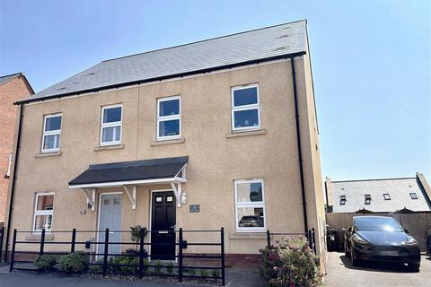 Dart Avenue, Seabrook Orchards, Exeter 2 bed semi