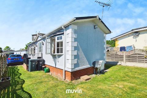 Takeley Park, Takeley park CM22 2 bed mobile home for sale