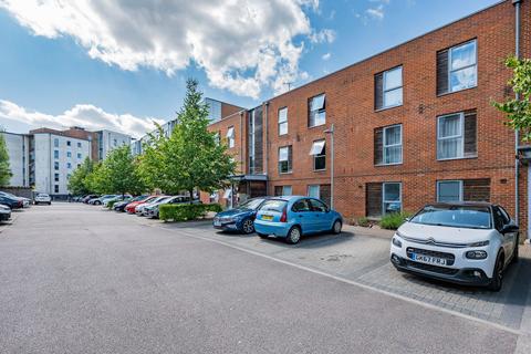 Medway Drive, Tunbridge Wells TN1 2 bed apartment for sale