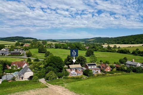 Walderton, Chichester, PO18 4 bed detached house for sale
