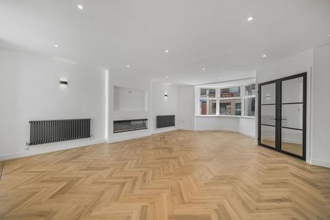 Pontygwindy Road, Caerphilly CF83 4 bed end of terrace house for sale