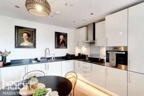 Waterhouse Avenue, MAIDSTONE 2 bed apartment for sale