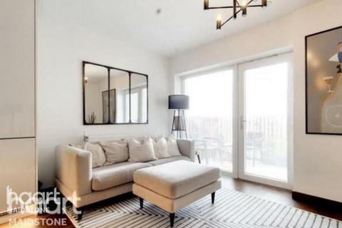 Waterhouse Avenue, MAIDSTONE 2 bed apartment for sale
