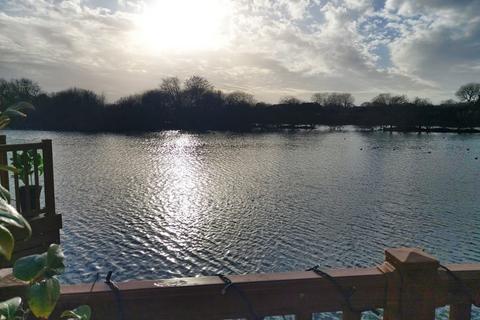 Willowgrove Leisure Park 2 bed park home for sale